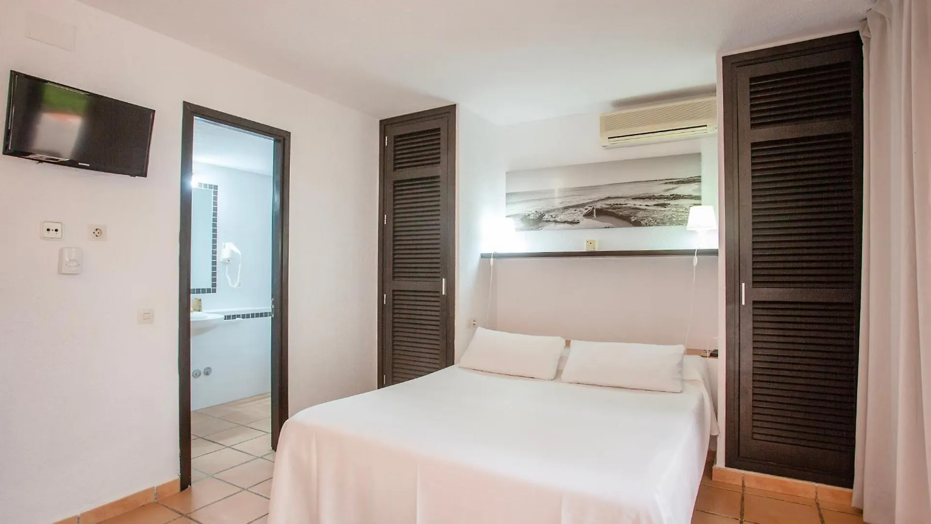 Club Cala Azul Hotel Cala Llenya  Cala Llenya (Ibiza)